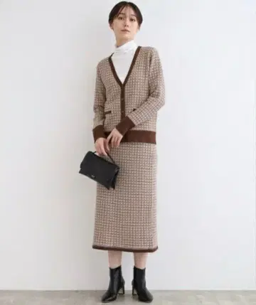 INDIVI 체크 무늬 자카드 니트 가디건 브라운 계열 38