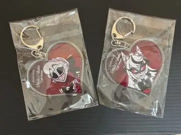 해즈빈 호텔 x 애니메이트 카페 하트형 아크릴 키링 2개 세트