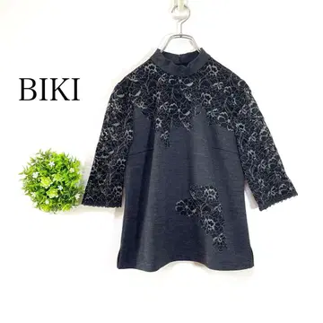 [ 새상품 ] BIKI [ 38 ] 레이스 니트탑 하이넥 레이스 리버티