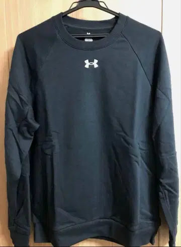 언더아머 트레이닝복
