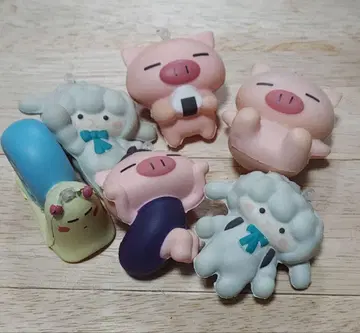 LINE 마스코트 캐릭터 부타타 실리콘 키링 6개 세트