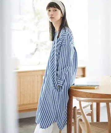 새상품급 써니클라우드 펠리시모 스트라이프 원피스 셔츠