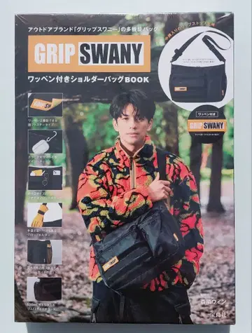 GRIP SWANY 와펜 부착 숄더백 BOOK