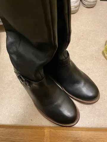 블랙 가죽 롱 부츠