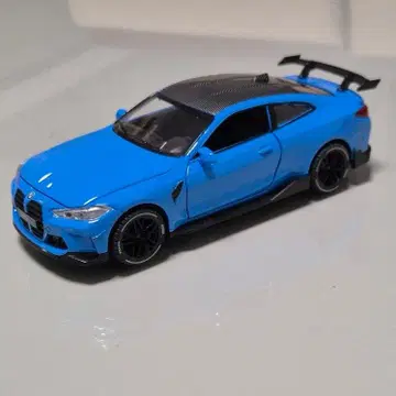BMW M4 쿠페 합금 스포츠카 모델 1:32