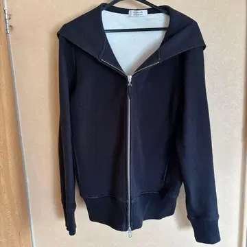 휴먼 우먼 블랙 후드 부착 후드티