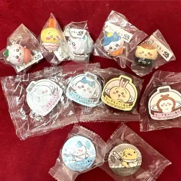 쿠라스시 피규어 컴플리트 세트 + 마그넷 캔 배지