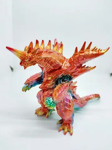 울트라맨 소프트 비닐 마가오로치 재도색