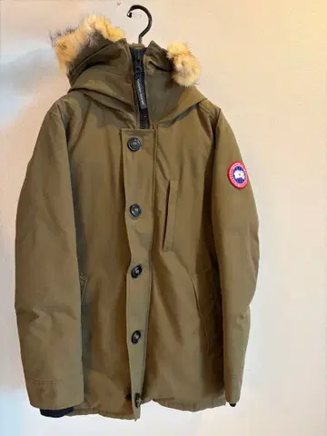 연말 특가 Canada Goose 다운 자켓