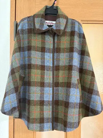 해리스 트위드 X Pink mouseux 판초 코트