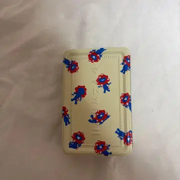 미야쿠미야쿠 마이도오키니 쿠키 빈 틴