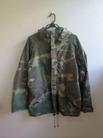 ECWCS 우드랜드 카모 고어텍스 파카 XL 사이즈