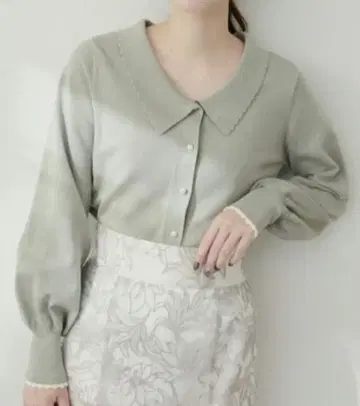 내추럴 꾸뛰르 카라 달린 깔끔한 니트