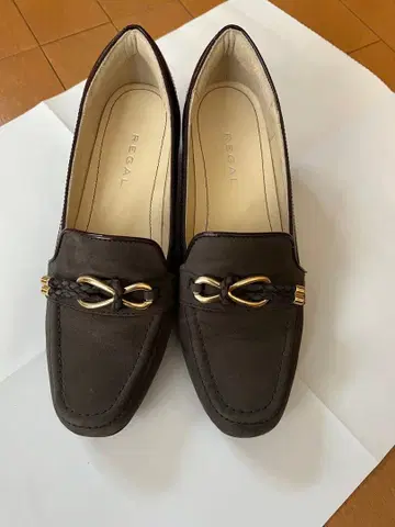 REGAL 다크 브라운 로퍼 중간 힐