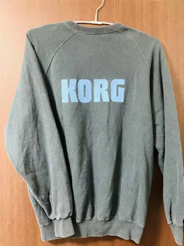 KORG DWG 로고 맨투맨 블랙