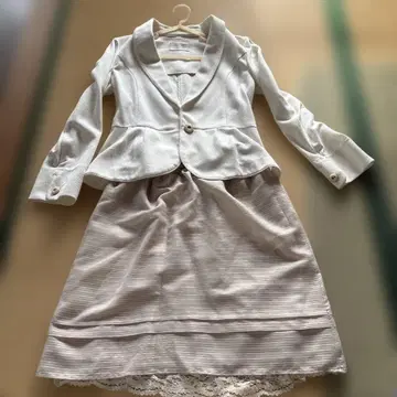 화이트 자켓 스커트 세트