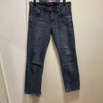 RED CARD 다크 그레이 스트레이트 데님 4 포켓