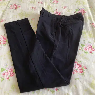 남성용 블랙 바지 M 사이즈