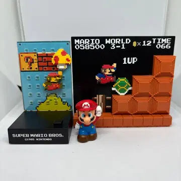 슈퍼 마리오 브라더스 미니 피규어 1개와 스테이지 피규어 2개
