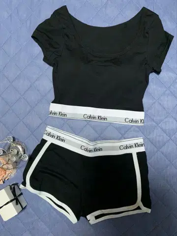 Calvin Klein 블랙 셋업