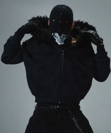 SUPPLIER 서플라이어 퍼 달린 지퍼 후드티 블랙