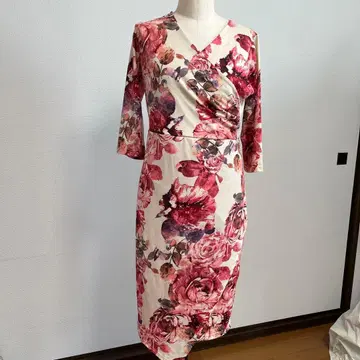 GINA 플라워 프린트 7부 소매 랩 원피스 새상품