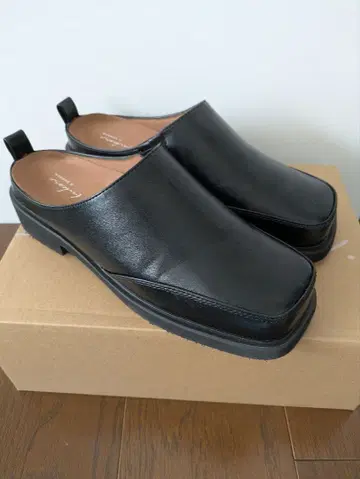 tukn.(투쿤) 사보 여성용 통굽 신발 L 사이즈