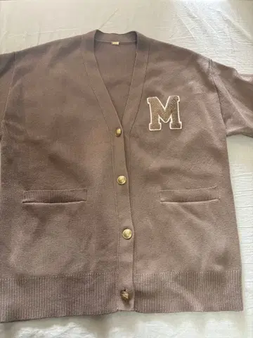 Mika Owen M 자수 브라운 가디건