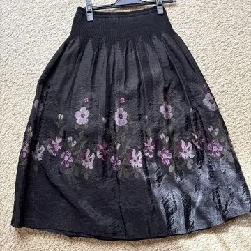 하모니카 플라워 자수 블랙 리버서블 플레어 스커트