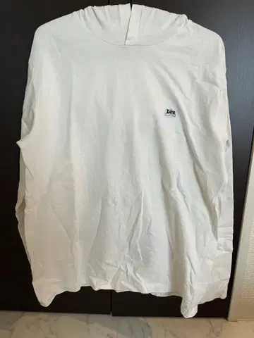 Lee 후드 부착 화이트 트레이닝복