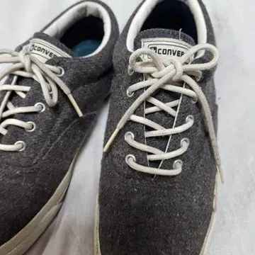 CONVERSE 그레이 로우컷 스니커즈