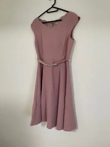 Apuweiser Luxe 핑크 드레스 사이즈 2