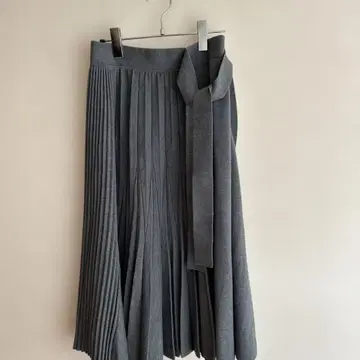 그레이 니트 플리츠 롱 스커트