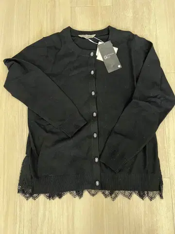 미사용 새상품. TORRAZZO DONNA 블랙 가디건