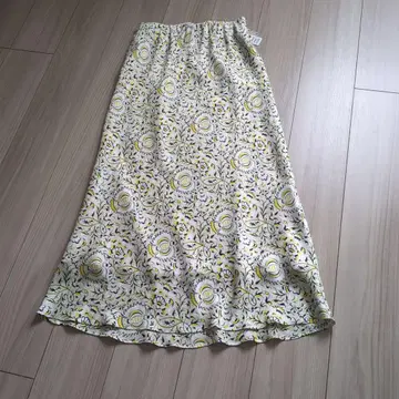 꽃무늬 롱 스커트 택 포함 새상품