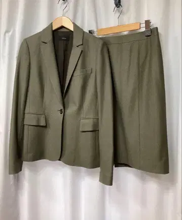 새상품급 조셉 스커트 수트