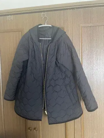 새상품 바앤야드 스톰 퀼팅 자켓 블랙