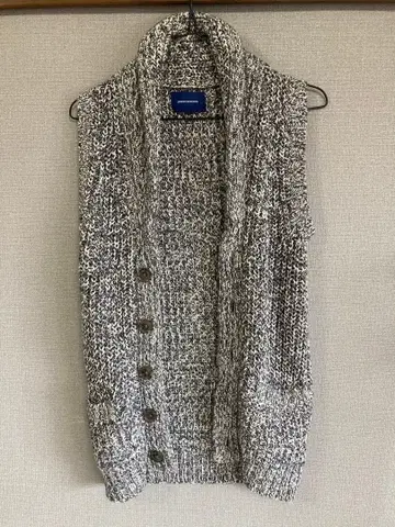 [ 미착용 새상품 ] UNION STATION 슬리브리스 베스트