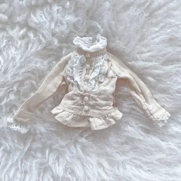 최종 가격 레어 풀립 티포나 이노센트 월드 콜라보 블라우스