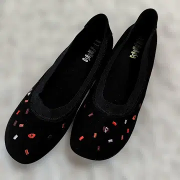 CAMPER 블랙 플랫슈즈 자수입고 미사용 새상품 사이즈 38