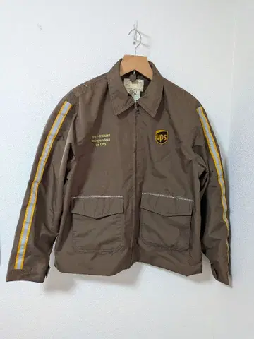 UPS 브라운 나일론 자켓 스트라이프 포함