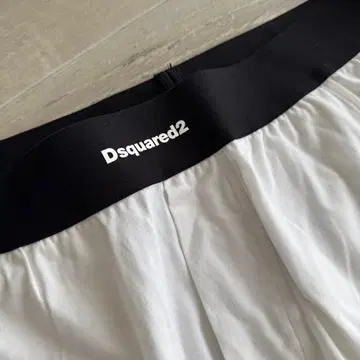 Dsquared2 화이트 조거 팬츠