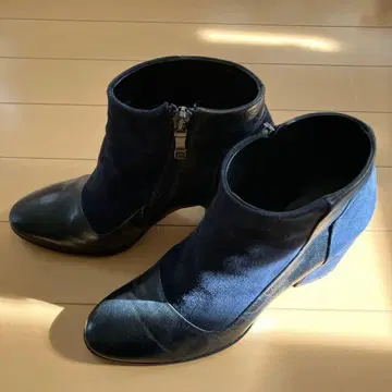 네이비 블랙 앵클부츠