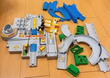 프라레일 토미카와 놀자! 달려라 건널목 세트