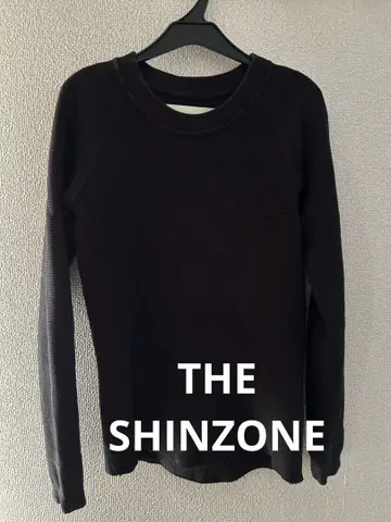 더 신즈네 블랙 긴팔 상의