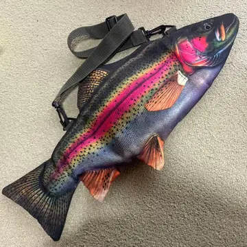 물고기 모양 숄더백