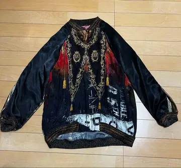 share spirit 마리아 태피스트리 스카잔