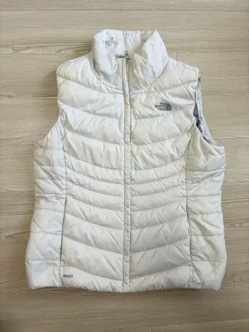 THE NORTH FACE 화이트 다운 베스트