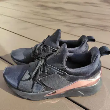 Puma 여성용 스니커즈