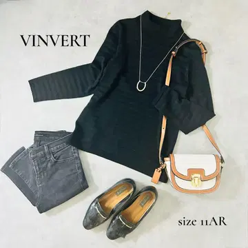 VINVERT 모크넥 니트 블랙 보더풍 긴팔 11호 고급 디자인